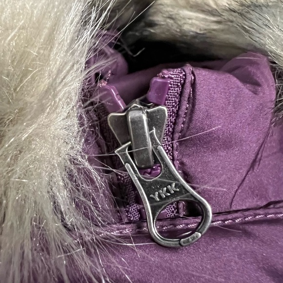 THE NORTH FACE Womens New Dealio 550 Down Short Jacket Blackberry Wine - Picture 10 of 16